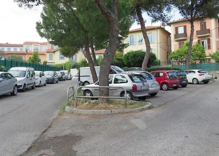 Petit Paradis Apartment *